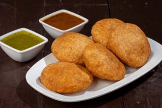 राजस्थानी मोगर कचौरी