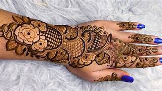 Arabic back hand mehndi design for Raksha Bandhan 2025.